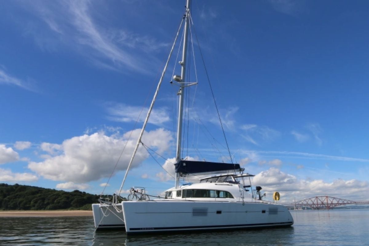 Full Day Edinburgh Sailing Experience