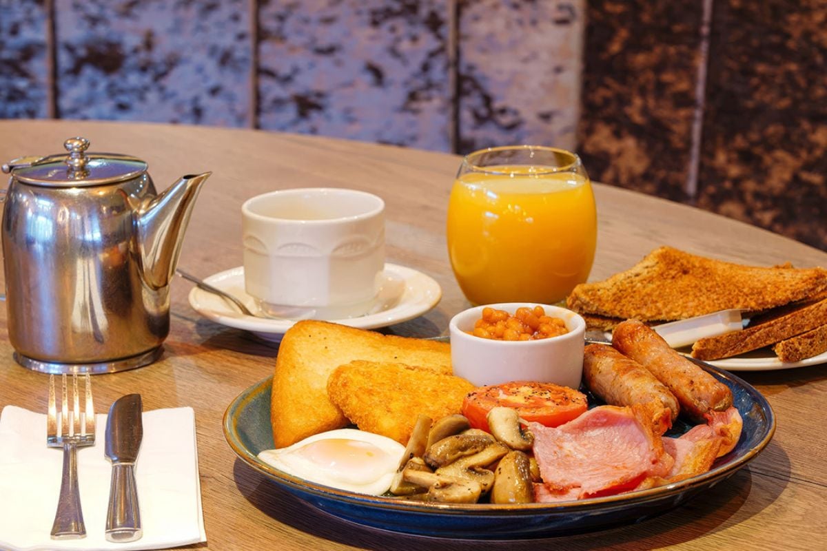 Gomersal Park Hotel One Night Break with Breakfast for Two
