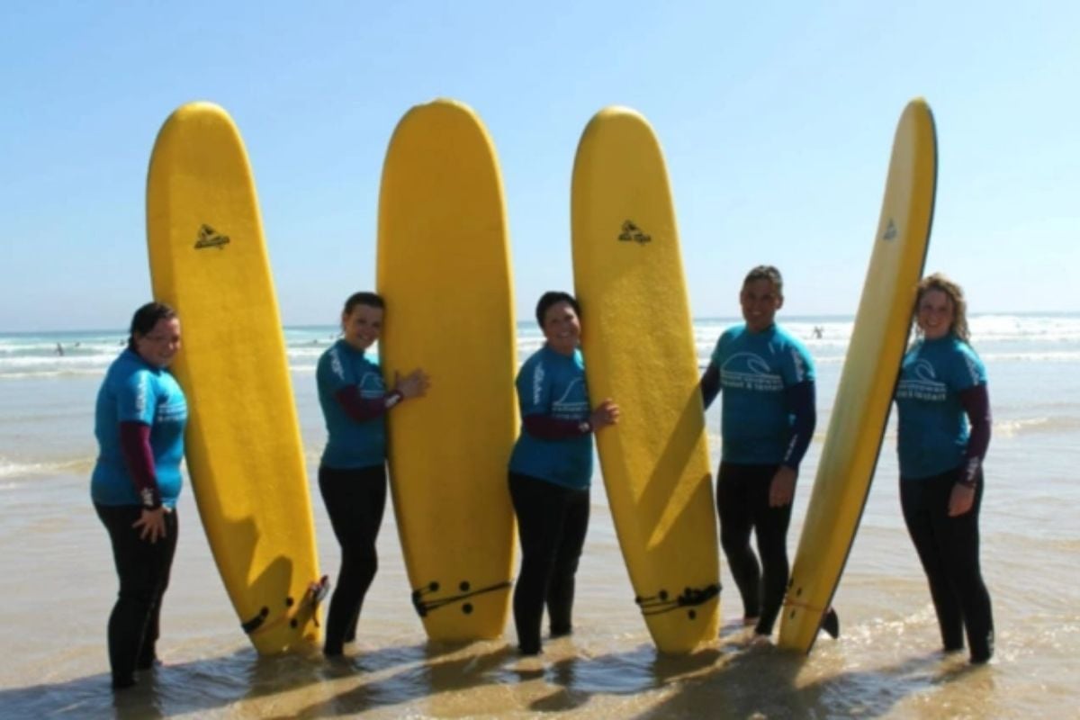 Group Surfing Lesson with Pizza and Prosecco