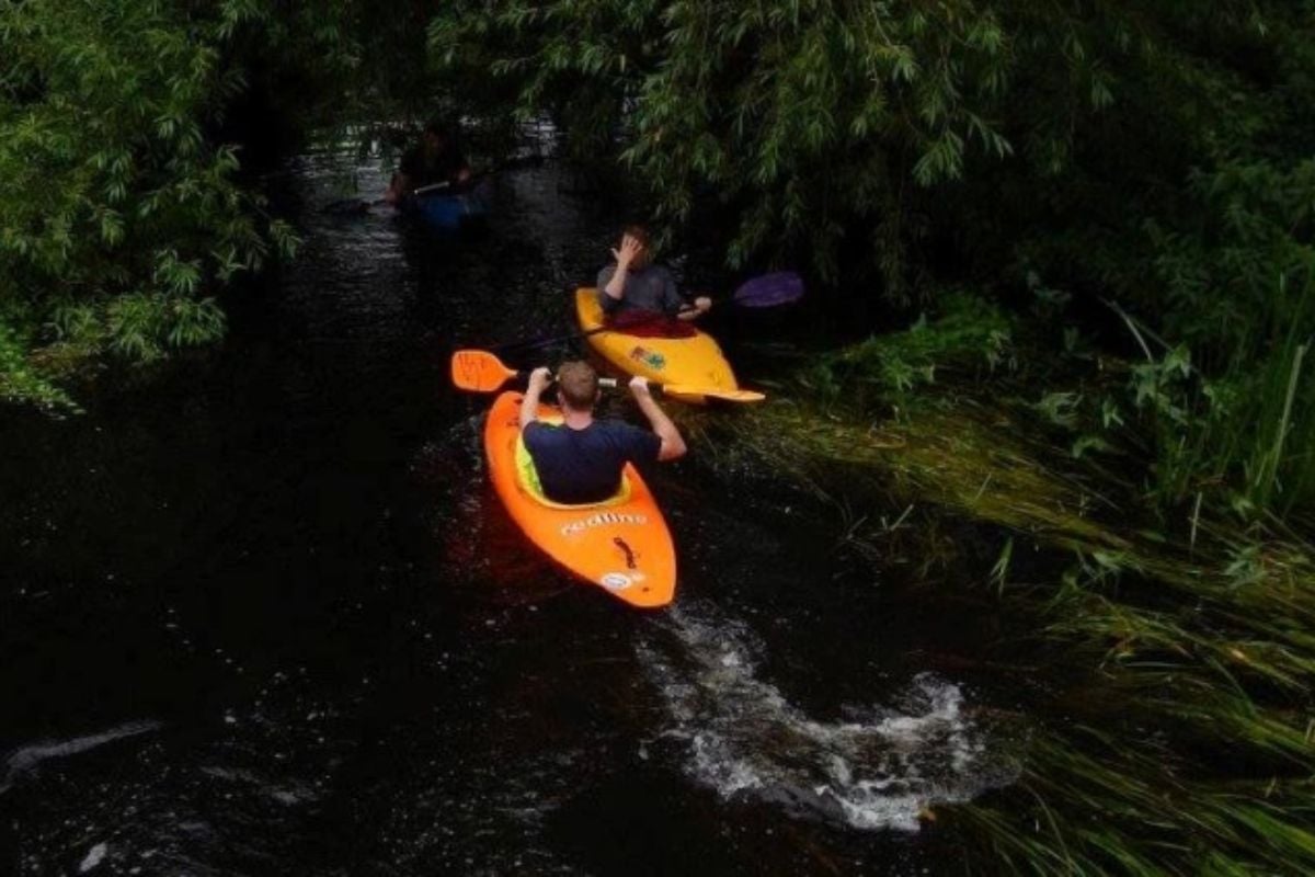 Guided Watersports Tour of The River Soar with Picnic Stop