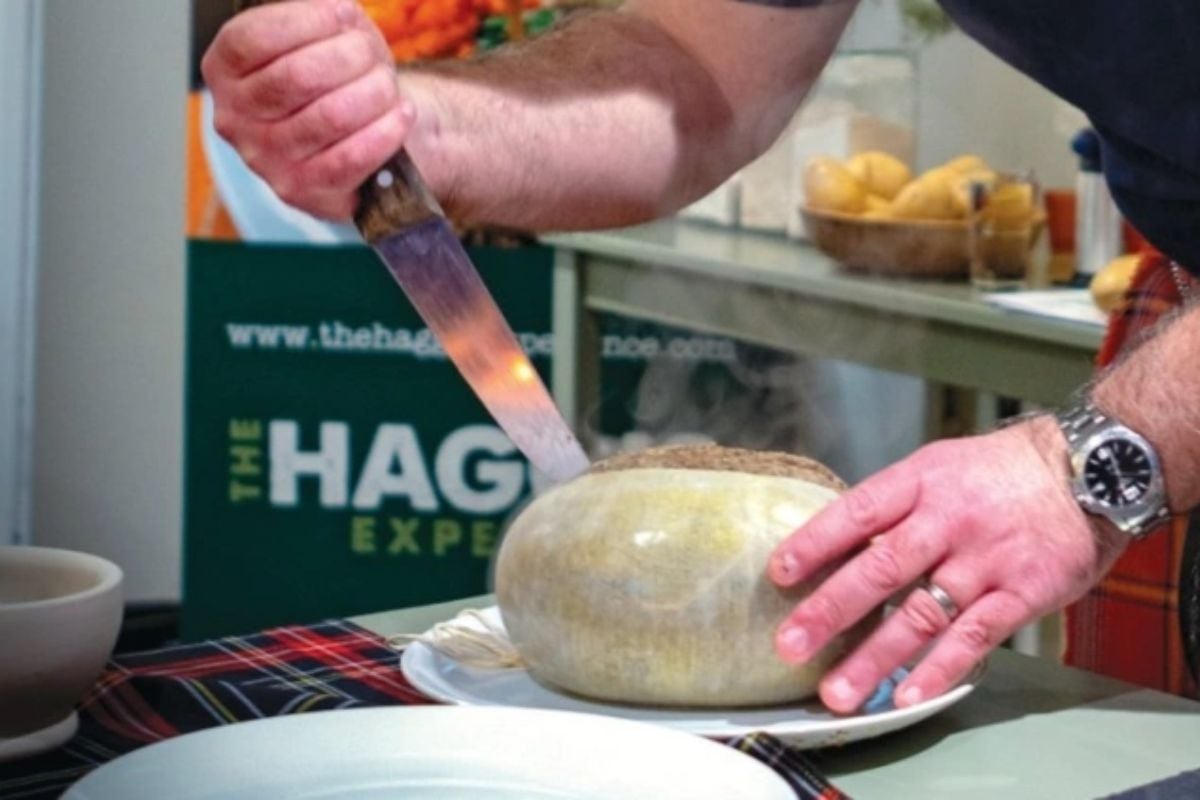 Haggis Making Demonstration with Dinner in Glasgow