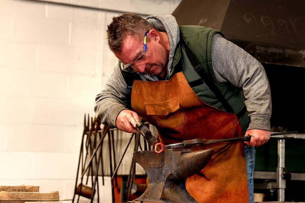 Half Day Hook Blacksmith Course in the Peak District