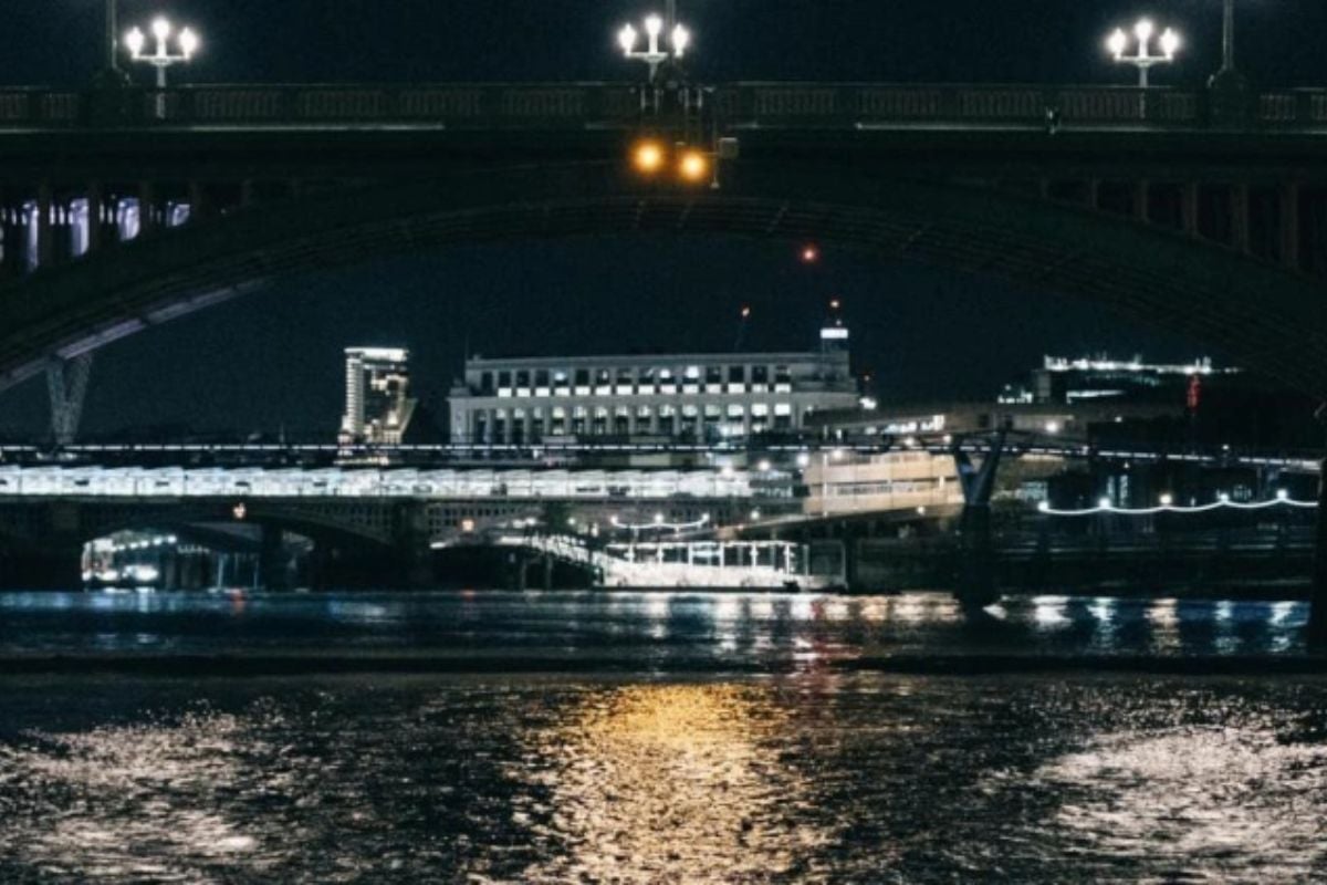 Harry Potter Tour of London and Thames Boat Ride