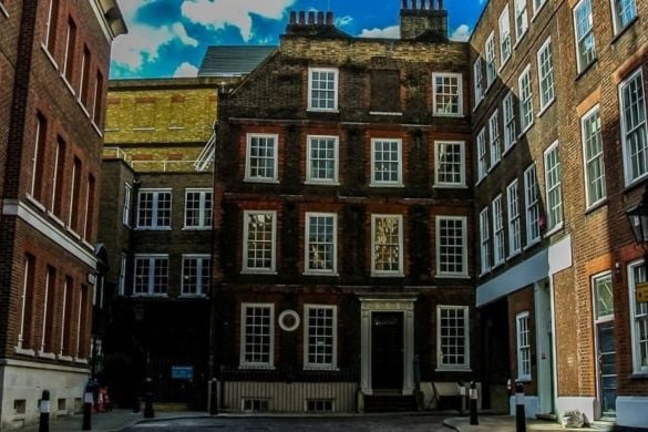 Hidden Tour of London for Two People