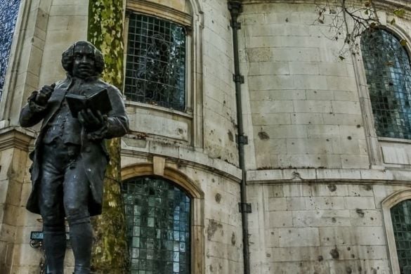 Hidden Tour of London for Two People