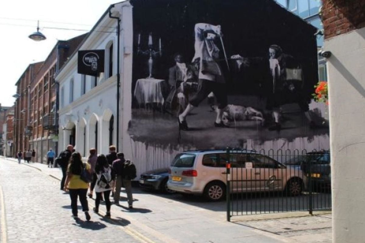 History and Sightseeing Tour of Belfast