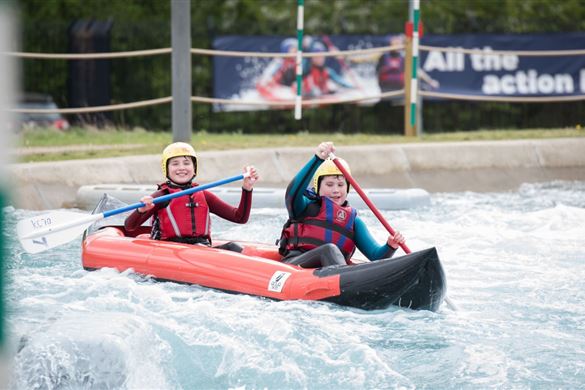 Hot Dog Kayaking for Two - Hertfordshire 