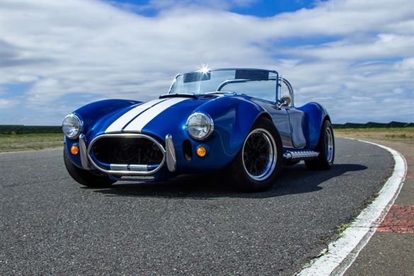 Iconic Classic Cars Experience - 4 Cars