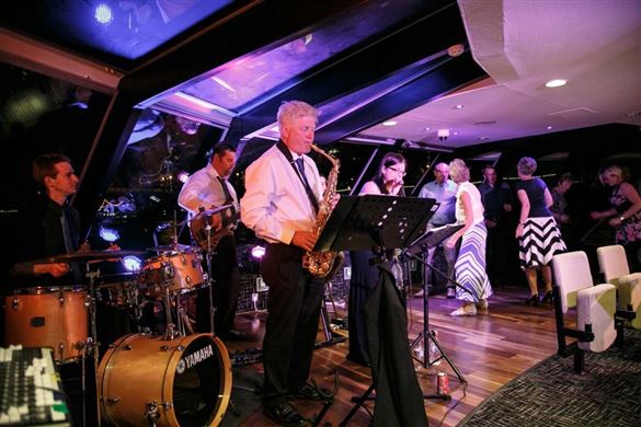 Jazz Dinner Cruise for Two - London