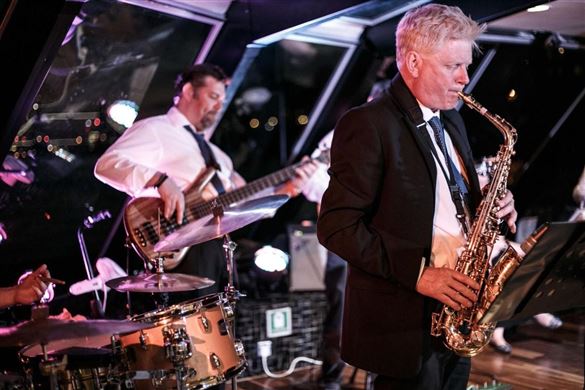 Jazz Dinner Cruise for Two - London