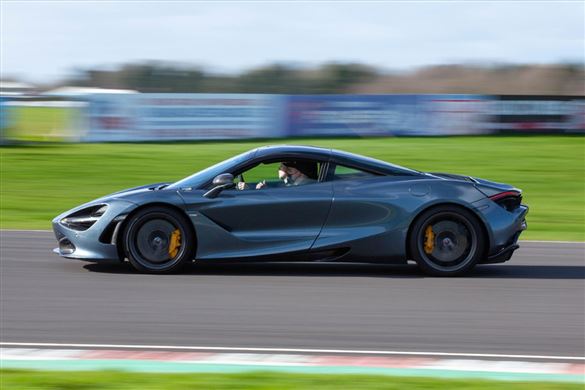 Junior McLaren 720s Drive