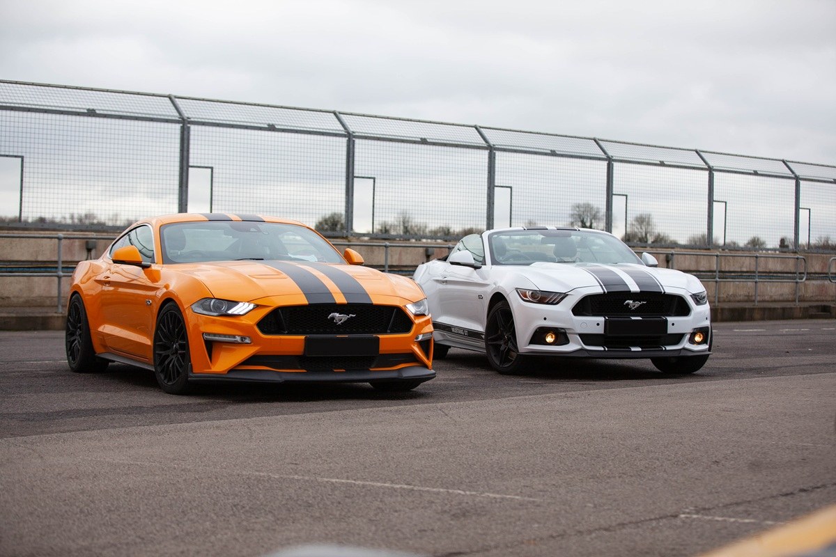 Junior VIP 2 Supercars Track Day Experience