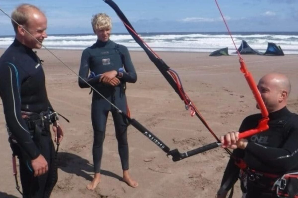 Hill Head Beach Kitesurfing One-Day Intro Course