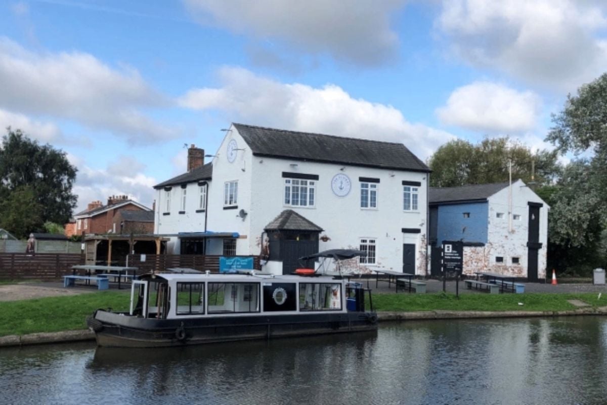 Lancashire Canal Afternoon Tea Cruise for Two
