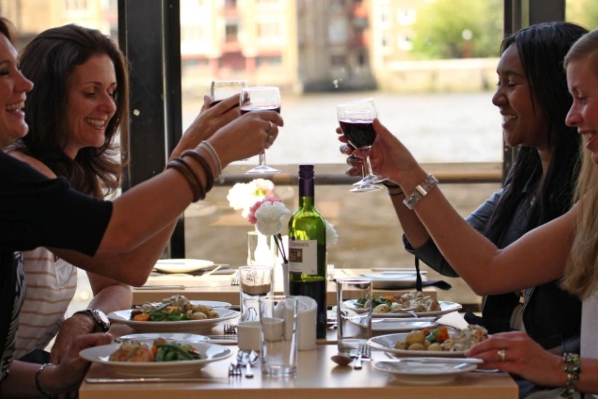 Lunch Cruise on the Thames River for Two