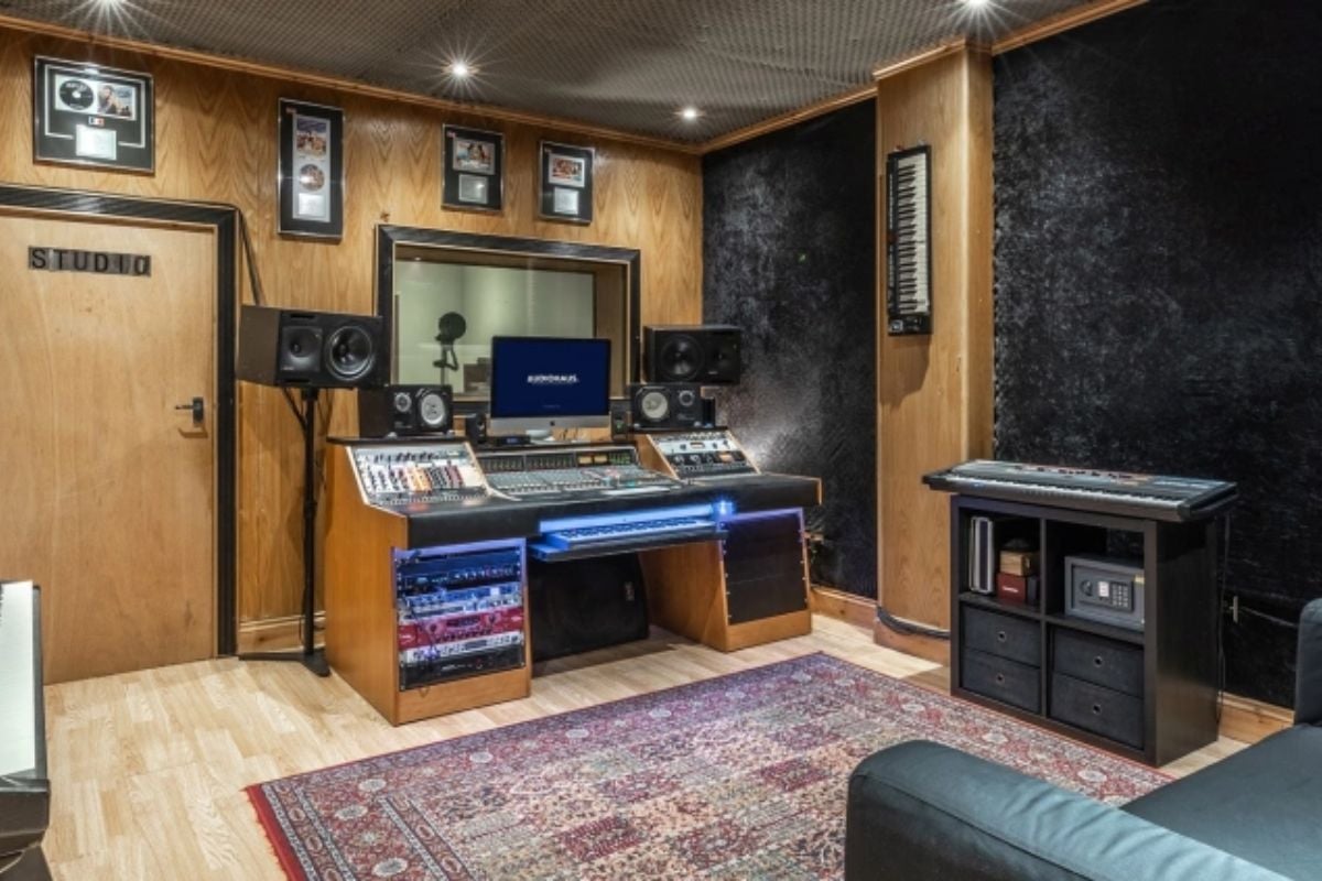 Music Production Experience in Wembley