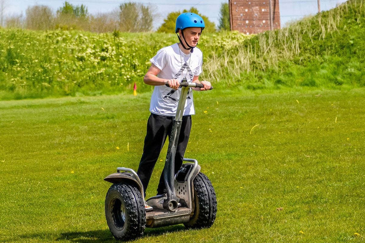 One Hour Exclusive Segway Trekking in Warwickshire