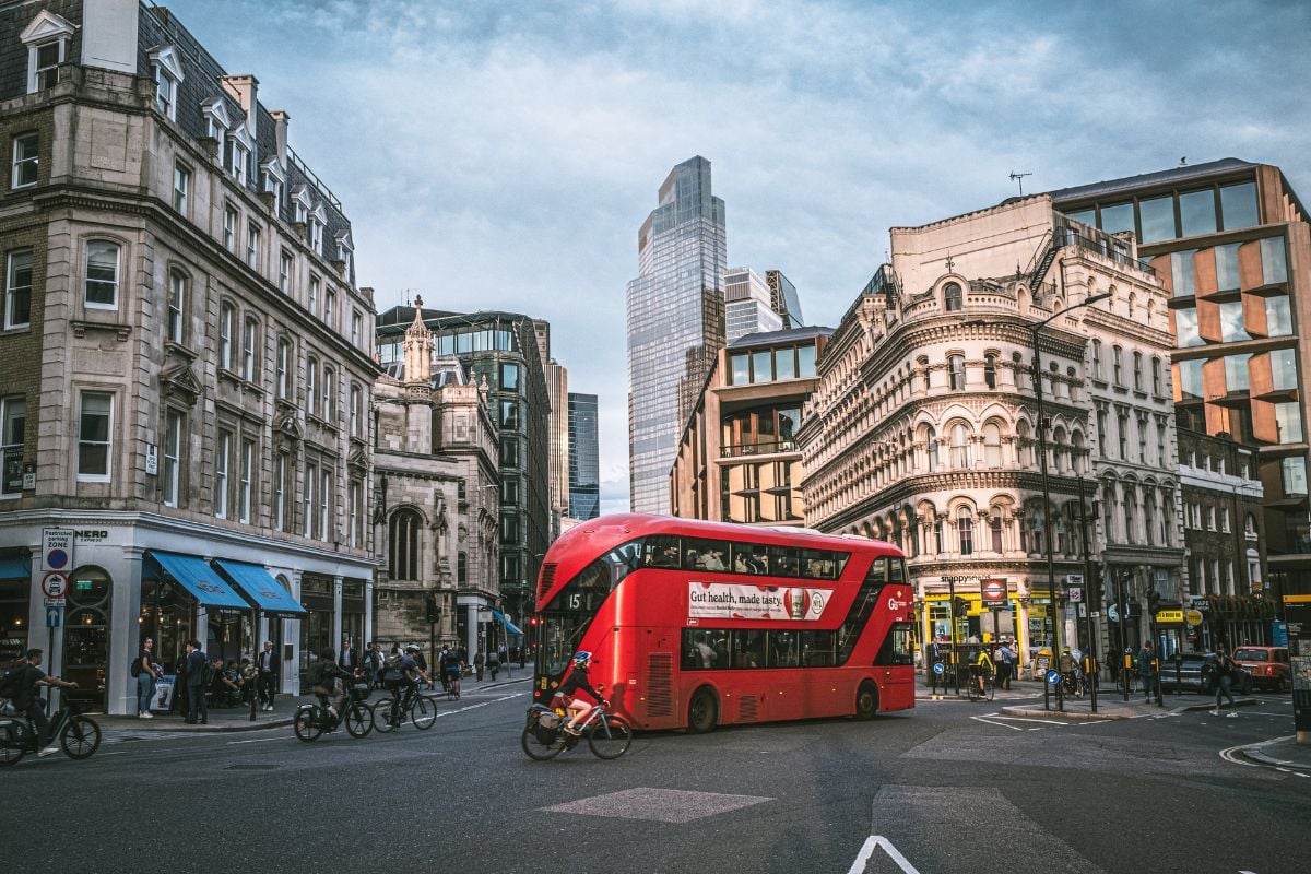 Outdoor London Treasure Hunt for Two