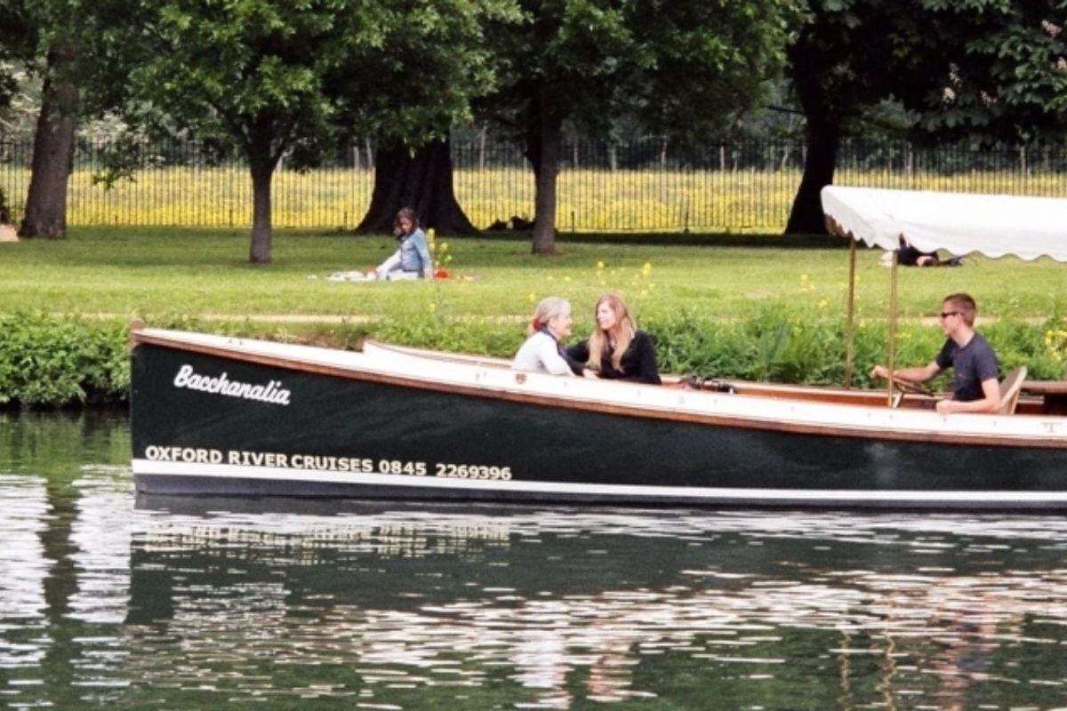 Oxford Lunchtime Picnic River Cruise for Two