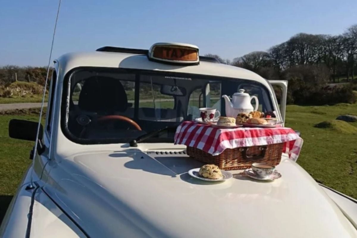 Private North Cornish Taxi Tour with Cream Tea