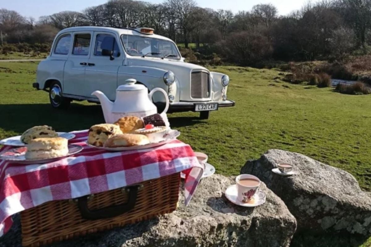 Private North Cornish Taxi Tour with Cream Tea