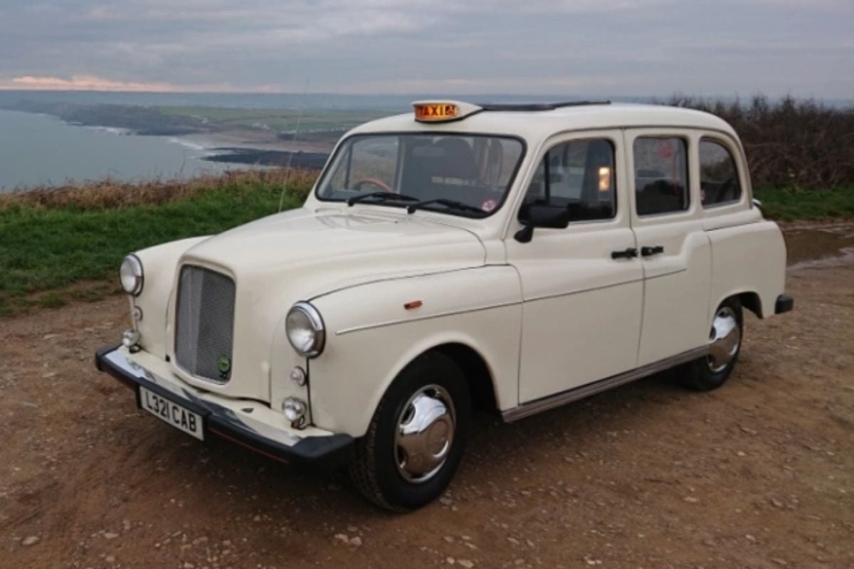 Private Taxi Ghost Tour in North Cornwall