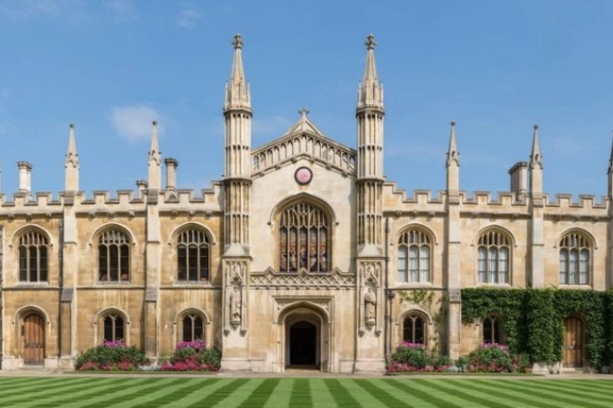Private Walking Tour of Royal Cambridge Colleges