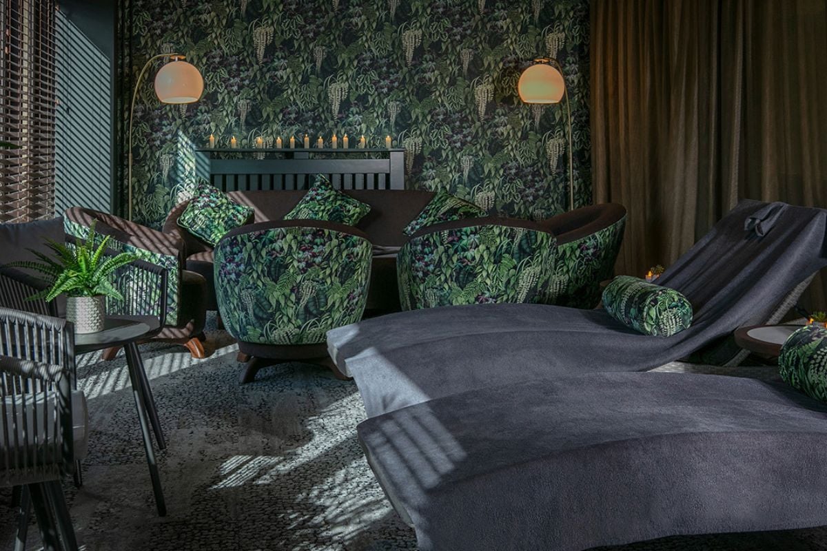 QHotels Midweek Spa Day with 25 Minute Treatment (Choice 4)