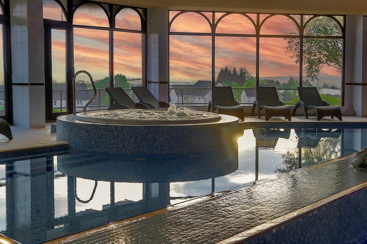 QHotels Weekend Spa Day with 50 Minute Treatment & Lunch (Choice 4)