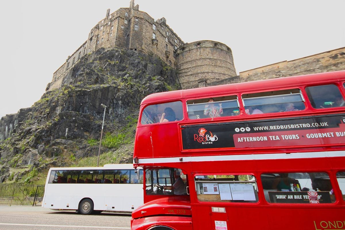 Red Bus Bistro: Whisky & Wine Tour for Two in Edinburgh