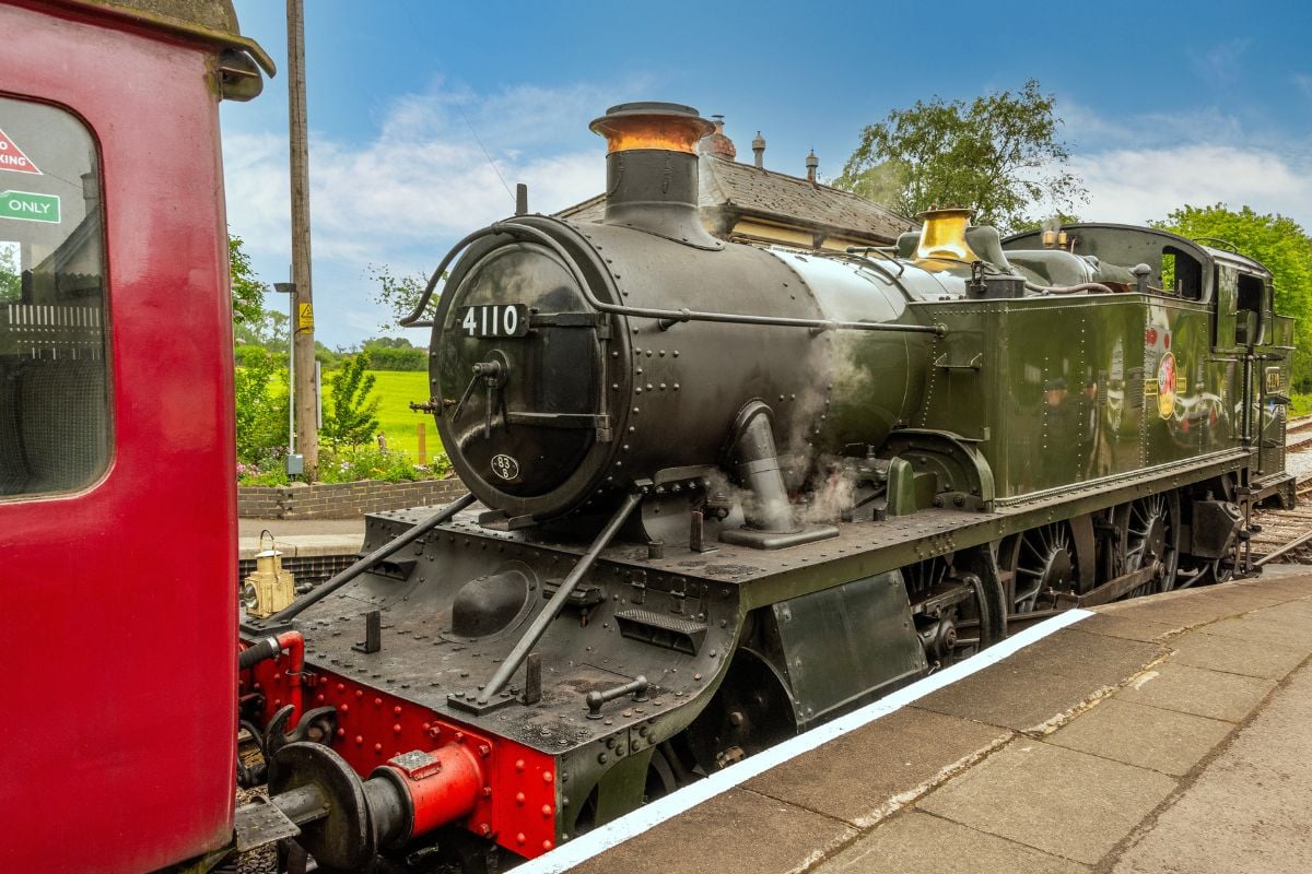 Steam Train Lunch & Great British Car Journey Day Trip for Two Offer