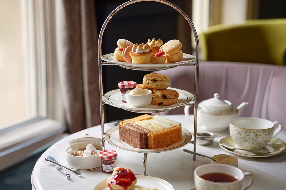 The Royal Mews Entry and Lunch for Two