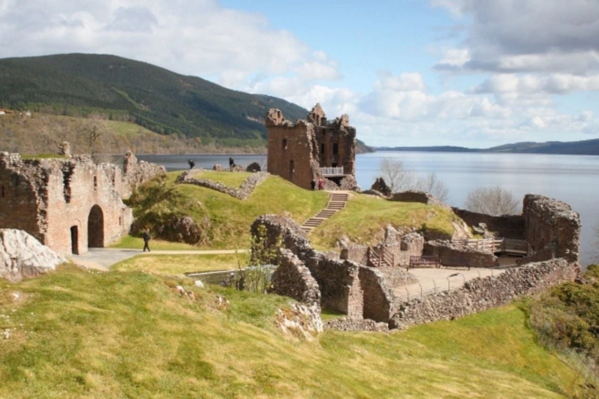 Scotland Coach Tour of Loch Ness, Glencoe and the Highlands