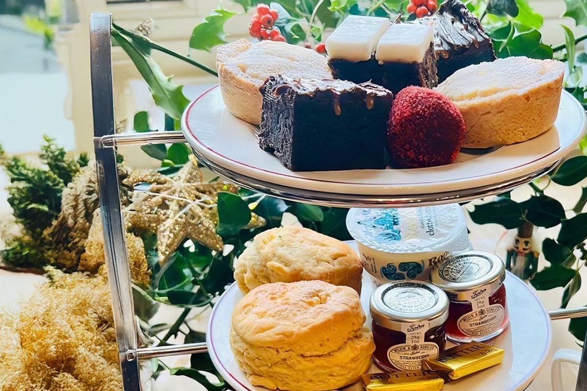 Christmas High Tea & Steam Train Ride in Somerset for Two