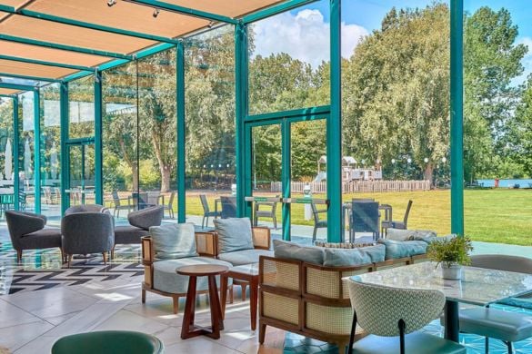 Sunday Overnight Spa Break for Two in Buckinghamshire