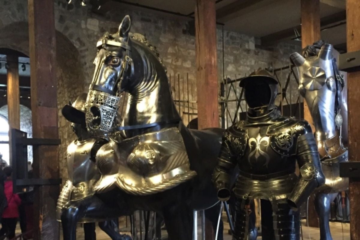 Tower of London Experience And Meal for Two