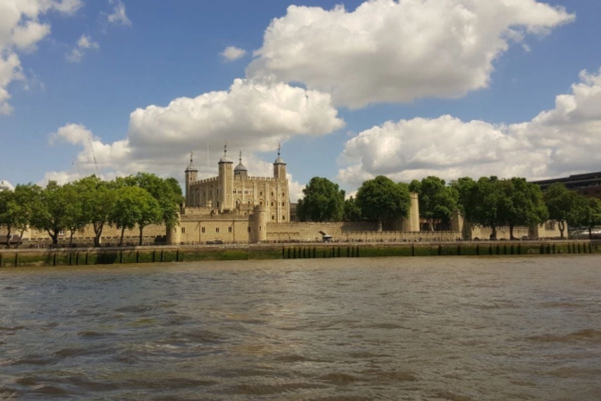 Tower of London Experience And Meal for Two