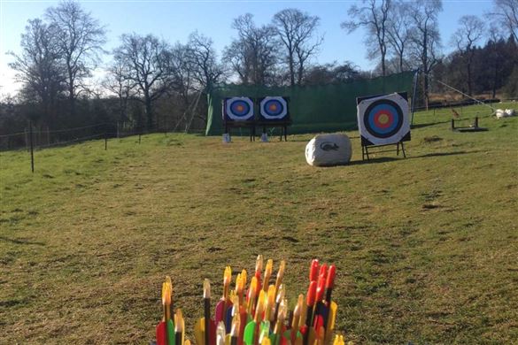 90 Minute Archery Session for Two in the Cotswolds