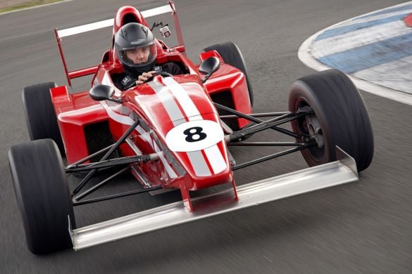 The Ultimate Driving Experience, Knockhill Racing Circuit