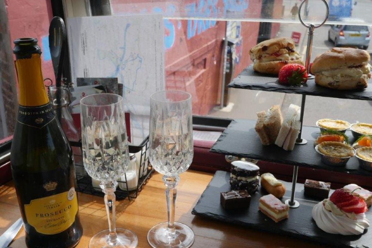 Vintage Bus Tour & Sparkling Afternoon Tea for Two