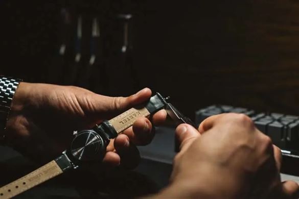 Custom Watch Building Experience
