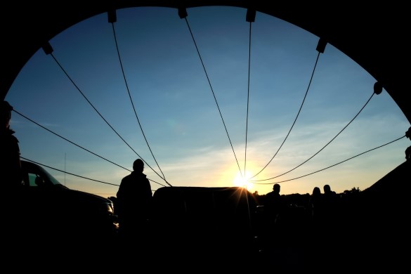 Weekday Hot Air Ballooning with Champagne for Two - Oxfordshire