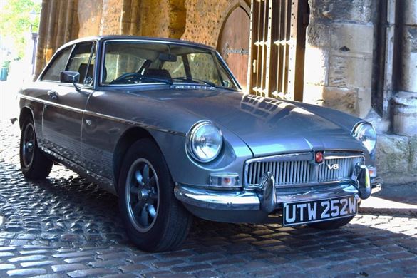 Weekend Classic Car Hire (Fri - Mon)