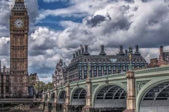 Westminster Abbey & Houses of Parliament Walking Tour