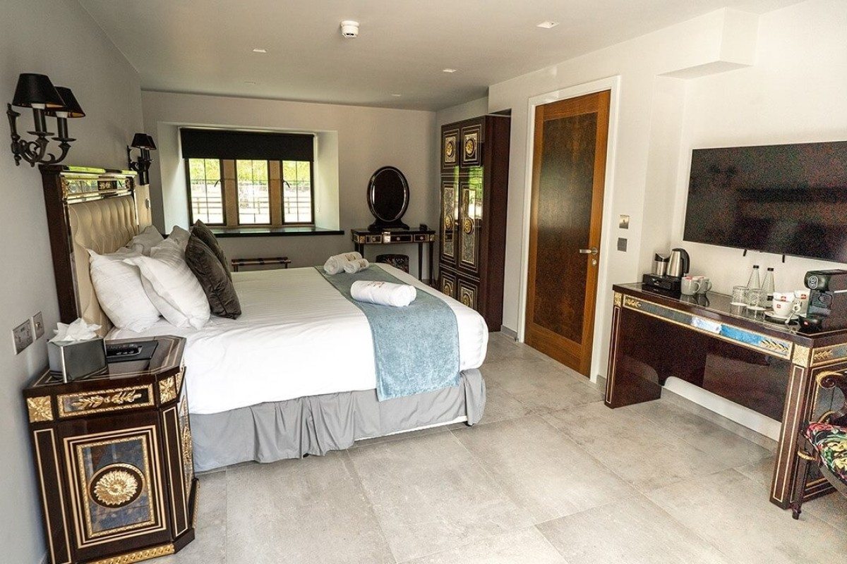 Weston Manor Weekday Overnight Break and Blenheim Palace Entry