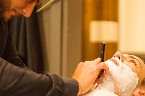 Traditional Barber Wet Shave and Prep Facial - London