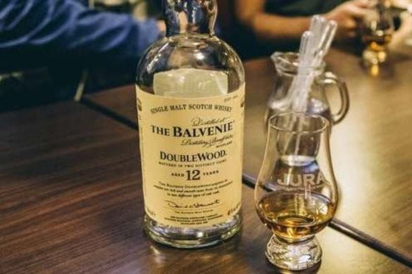 Whisky Tasting Tour of Glasgows West End