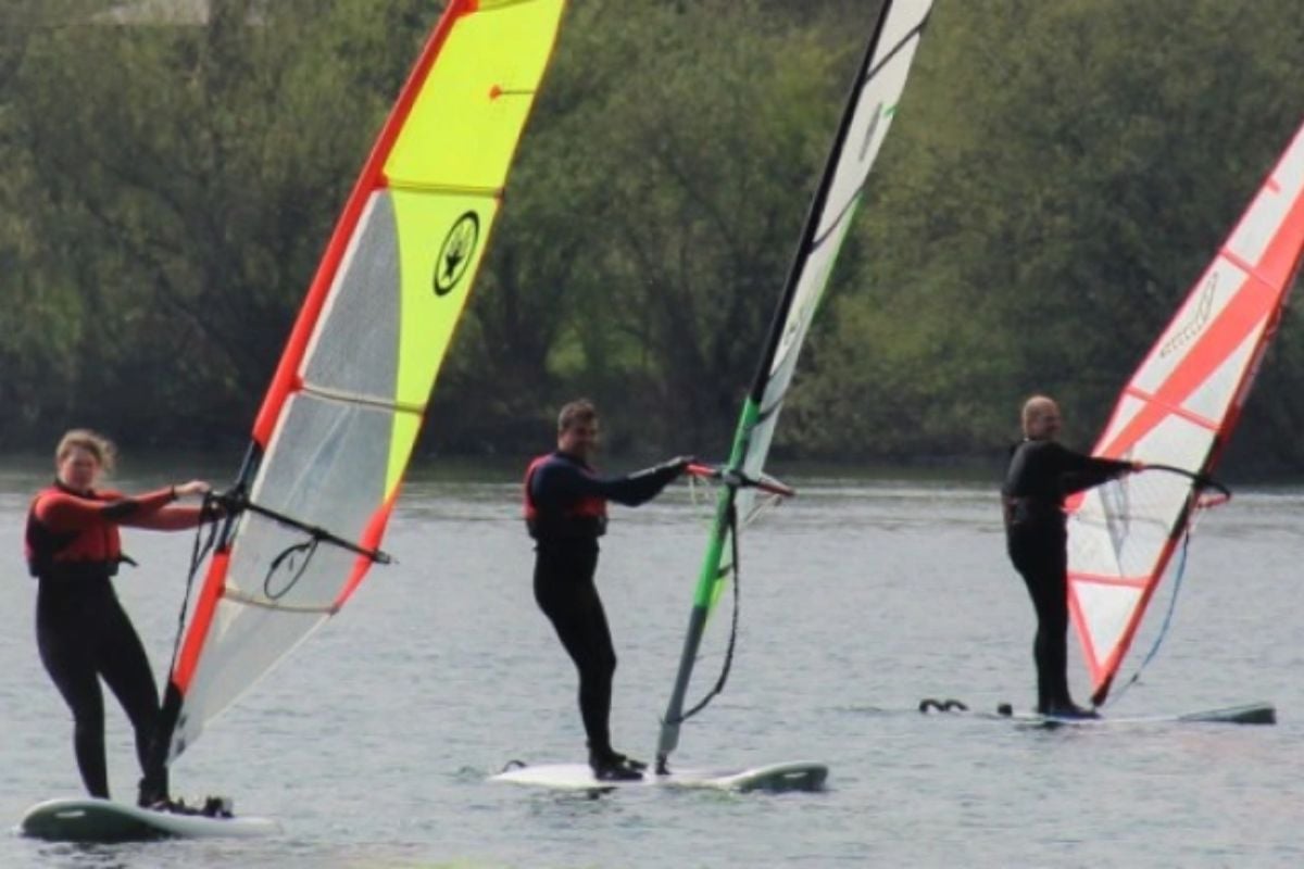 RYA Beginners Windsurfing Course In Berkshire