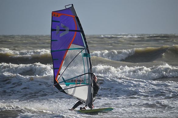Learn To Windsurf - Brighton