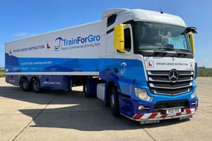 60 Minute Extended Truck Driving Experience